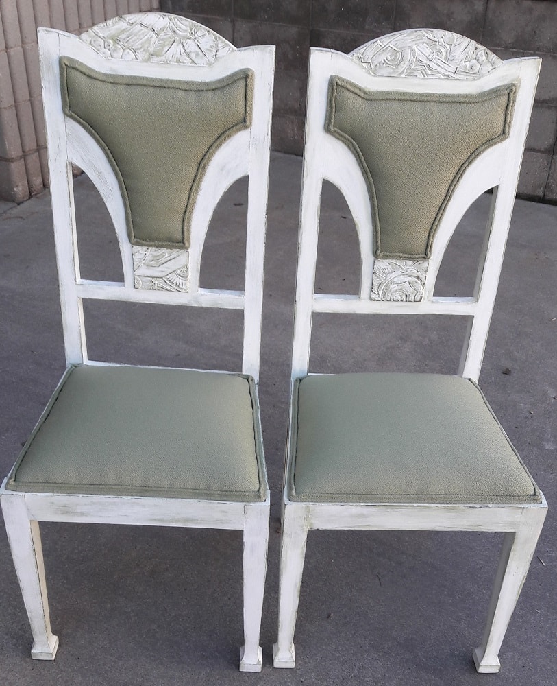 Parell de cadires de color verd